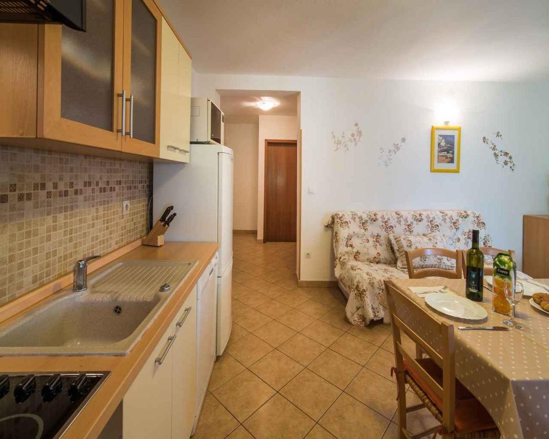 Apartments In Vrbnik/Insel Krk 13597 Extérieur photo